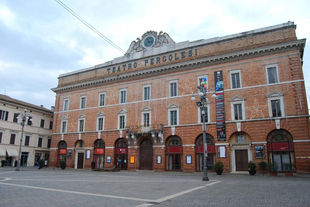 Hotel Mariani Iesi Luaran gambar