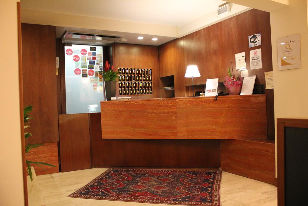 Hotel Mariani Iesi Luaran gambar