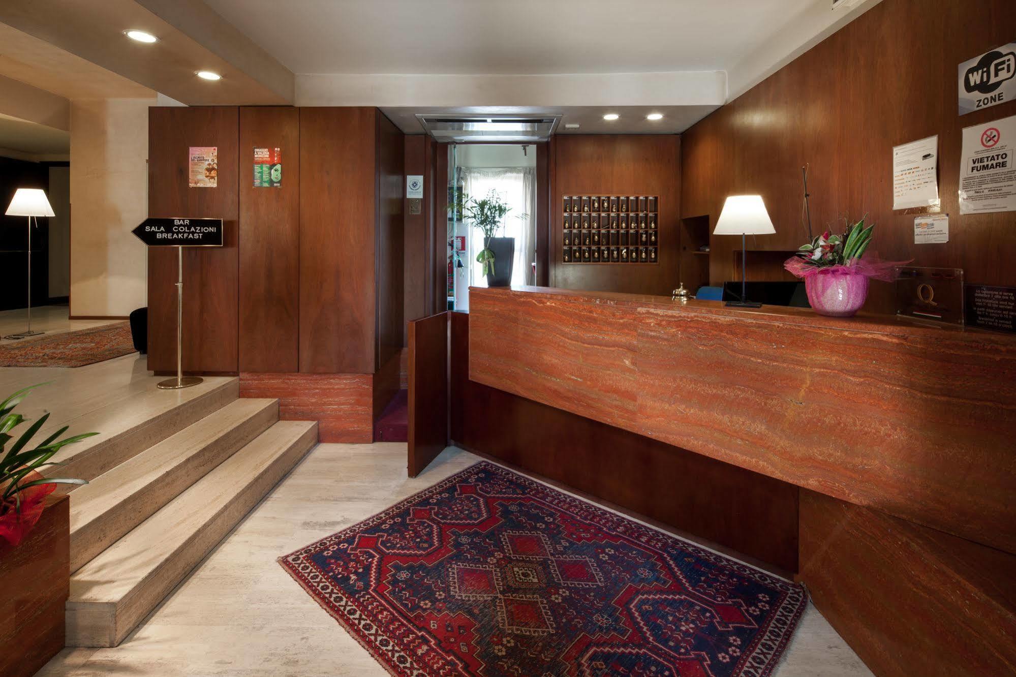 Hotel Mariani Iesi Luaran gambar